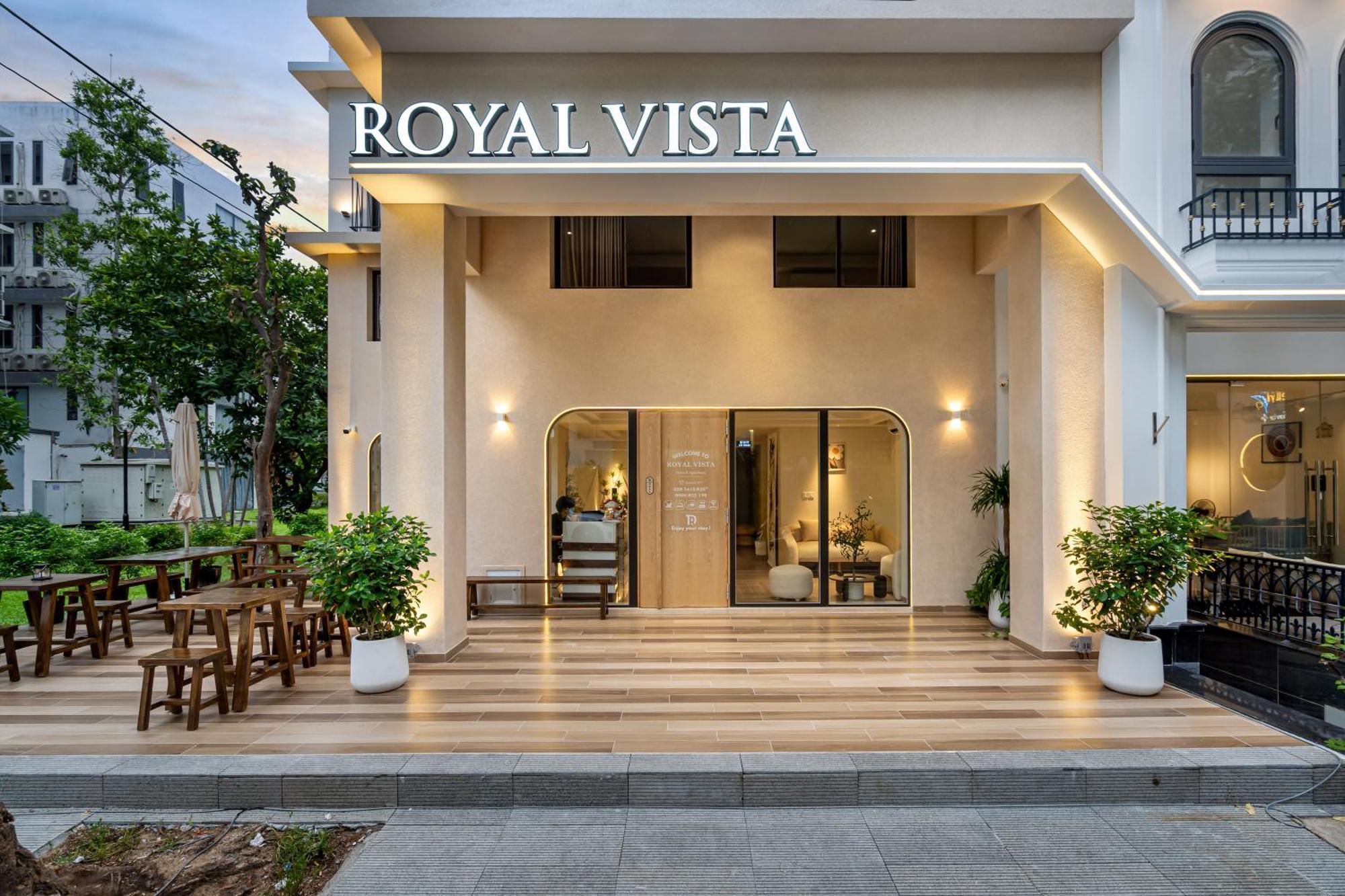 Hotel The Royal Vista - Phu My Hung 3*