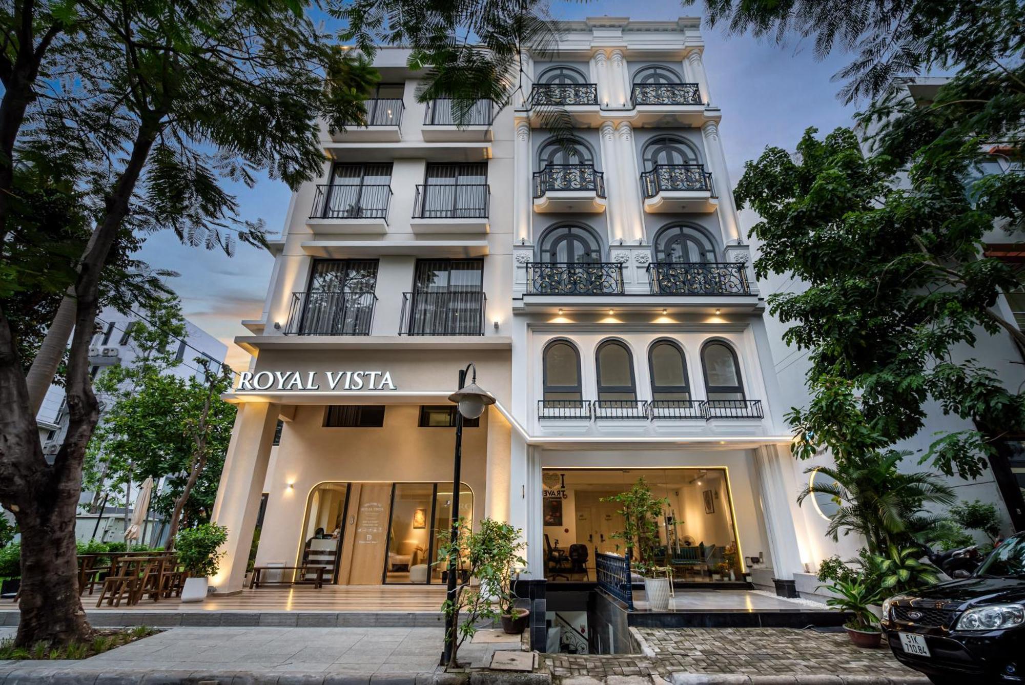 Hotel The Royal Vista - Phu My Hung
